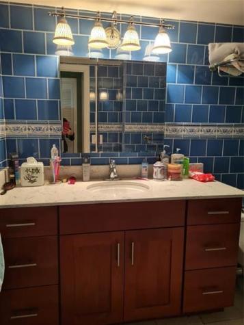2851 NE 183 Aventura FL 33160