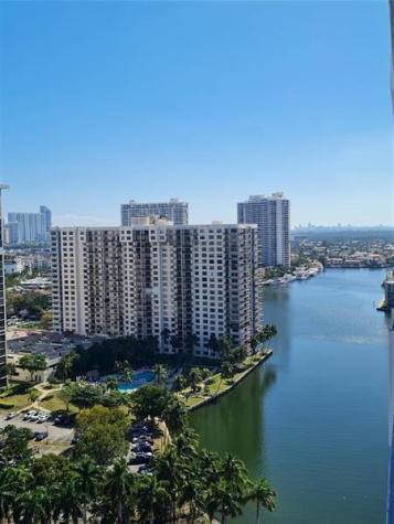 2851 NE 183 Aventura FL 33160