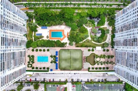 2851 NE 183 Aventura FL 33160