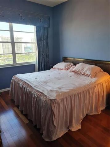 2851 NE 183 Aventura FL 33160