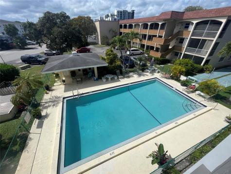 651 E Pine Drive Pompano Beach FL 33060