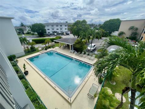 651 E Pine Drive Pompano Beach FL 33060