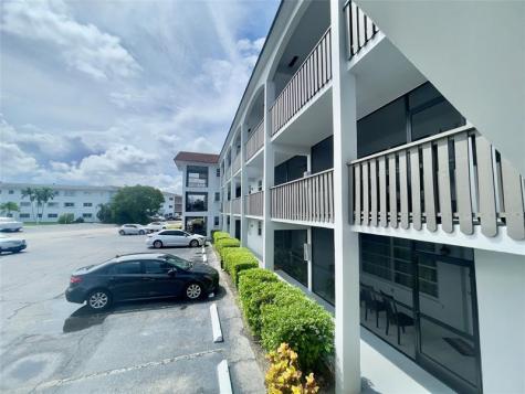 651 E Pine Drive Pompano Beach FL 33060