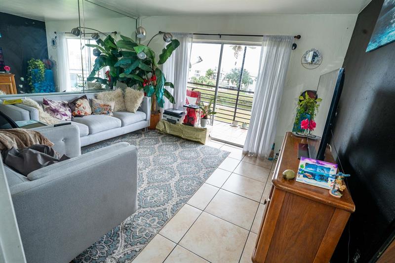 3110 N Pine Island Road Sunrise FL 33351