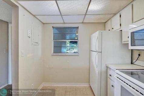 9440 Poinciana Place Davie FL 33324