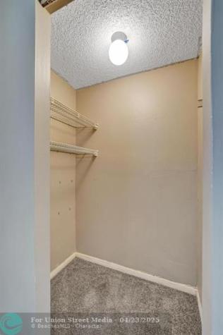 9440 Poinciana Place Davie FL 33324