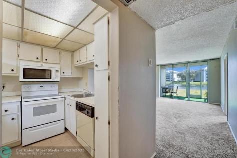 9440 Poinciana Place Davie FL 33324