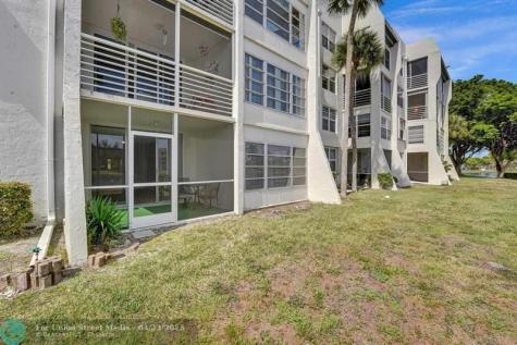 9440 Poinciana Place Davie FL 33324