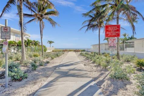 3216 SE 8th Street Pompano Beach FL 33062