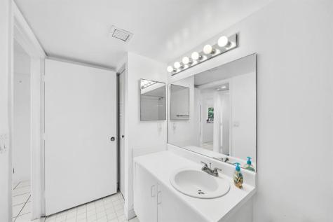 9580 Weldon Circle Tamarac FL 33321