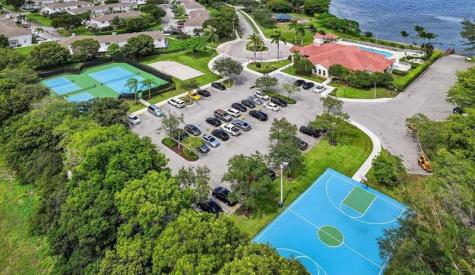 1106 SW 44th Way Deerfield Beach FL 33442