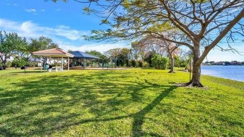 1106 SW 44th Way Deerfield Beach FL 33442