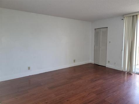 3121 NW 47th Terrace Lauderdale Lakes FL 33319
