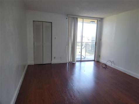 3121 NW 47th Terrace Lauderdale Lakes FL 33319