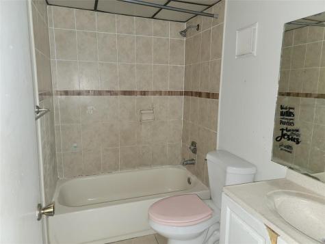 3121 NW 47th Terrace Lauderdale Lakes FL 33319