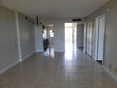 3121 NW 47th Terrace Lauderdale Lakes FL 33319