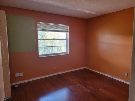 3121 NW 47th Terrace Lauderdale Lakes FL 33319