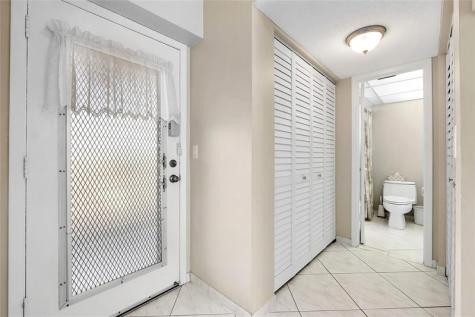 2900 NW 47th Terrace Lauderdale Lakes FL 33313