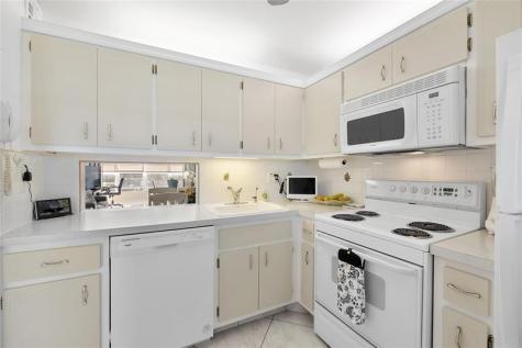 2900 NW 47th Terrace Lauderdale Lakes FL 33313