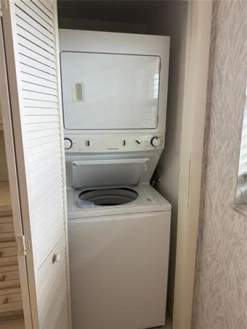 1537 E Hillsboro Boulevard Deerfield Beach FL 33441