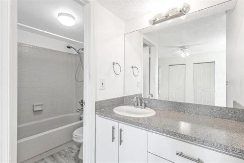 911 Twin Lakes Drive Coral Springs FL 33071