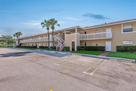 911 Twin Lakes Drive Coral Springs FL 33071