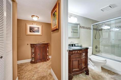 2210 SW 92nd Terrace Davie FL 33324