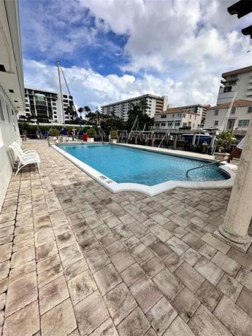 1160 Hillsboro Mile Hillsboro Beach FL 33062