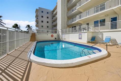 901 S Surf Road Hollywood FL 33019