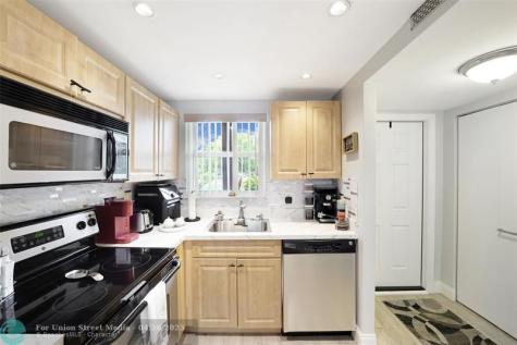 8880 Sunrise Lakes Boulevard Sunrise FL 33322