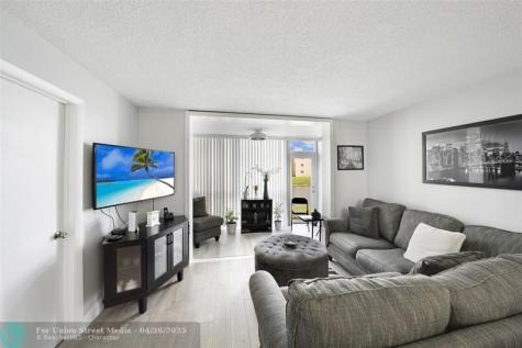 8880 Sunrise Lakes Boulevard Sunrise FL 33322