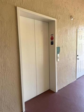 2941 Riverside Drive Coral Springs FL 33065