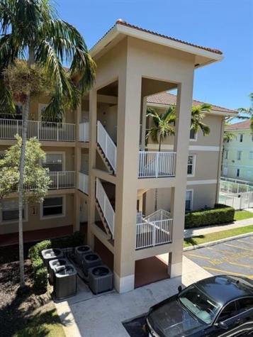 2941 Riverside Drive Coral Springs FL 33065