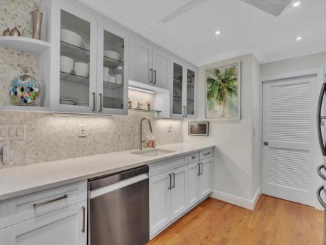 5 Middlesex Drive Wilton Manors FL 33305