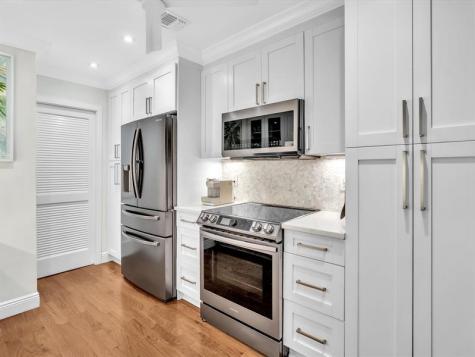 5 Middlesex Drive Wilton Manors FL 33305