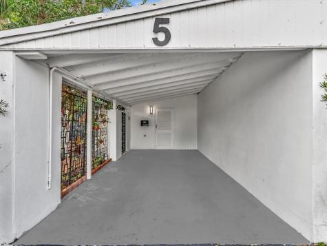 5 Middlesex Drive Wilton Manors FL 33305