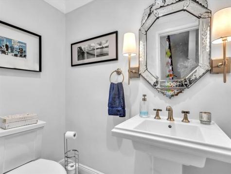 5 Middlesex Drive Wilton Manors FL 33305