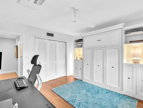 5 Middlesex Drive Wilton Manors FL 33305