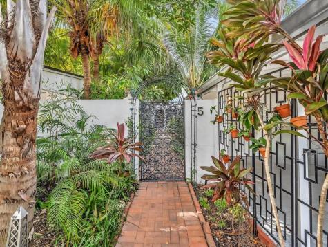 5 Middlesex Drive Wilton Manors FL 33305