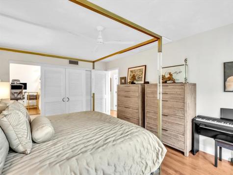 5 Middlesex Drive Wilton Manors FL 33305