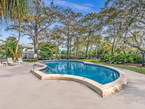 5 Middlesex Drive Wilton Manors FL 33305