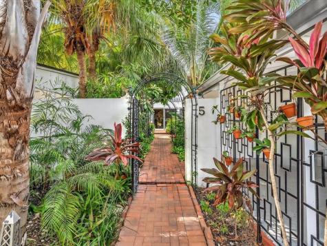 5 Middlesex Drive Wilton Manors FL 33305