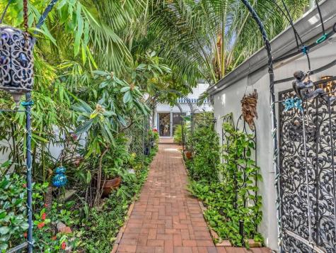 5 Middlesex Drive Wilton Manors FL 33305