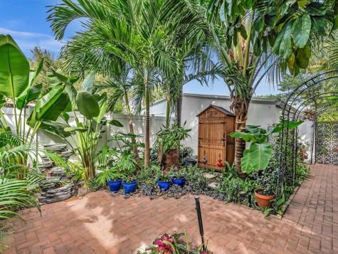 5 Middlesex Drive Wilton Manors FL 33305