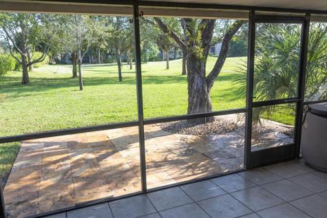 7326 Pinewalk Drive Pompano Beach FL 33063