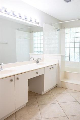 7326 Pinewalk Drive Pompano Beach FL 33063