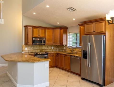7326 Pinewalk Drive Pompano Beach FL 33063