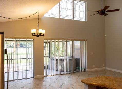 7326 Pinewalk Drive Pompano Beach FL 33063