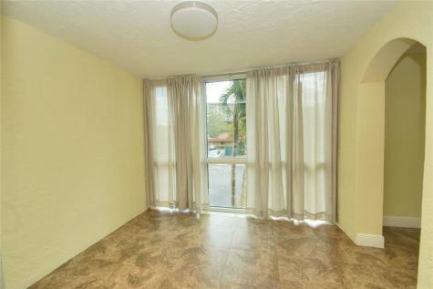 10762 La Placida Drive Coral Springs FL 33065