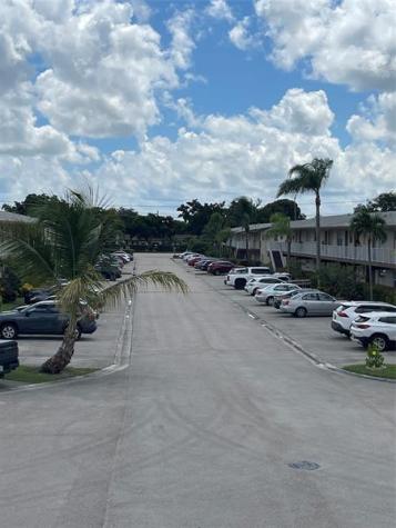 7355 NW 5th Margate FL 33063